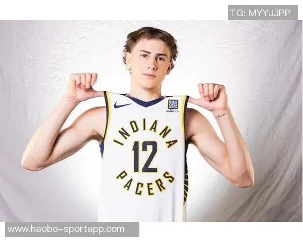 弗菲表现出色6投3中贡献12分3篮板1助攻1盖帽展现实力