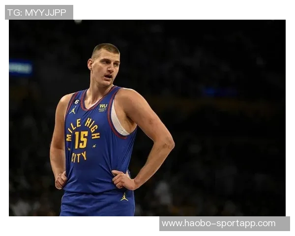 张佳玮点评掘金稳健表现约基奇三节轻松打卡无罚球仍然三双不在意
